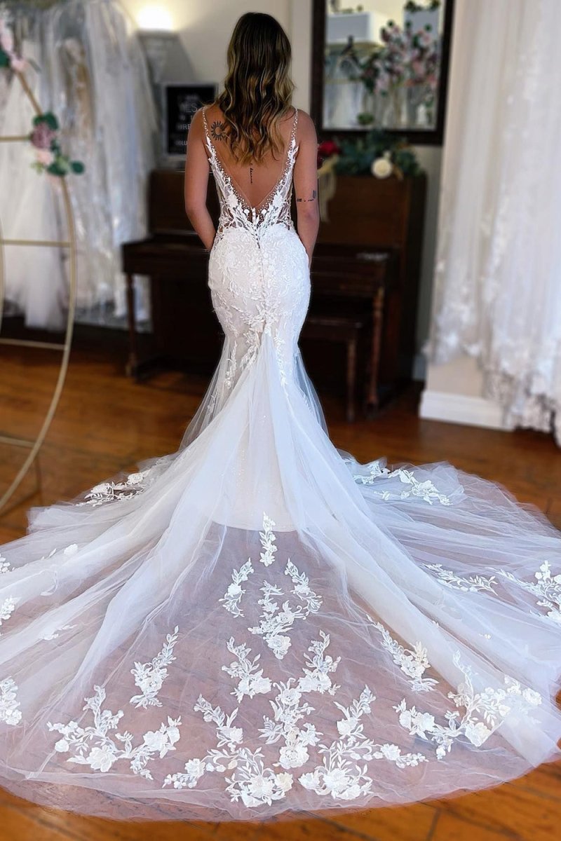 V-Neck Mermaid Long Lace Wedding Dress