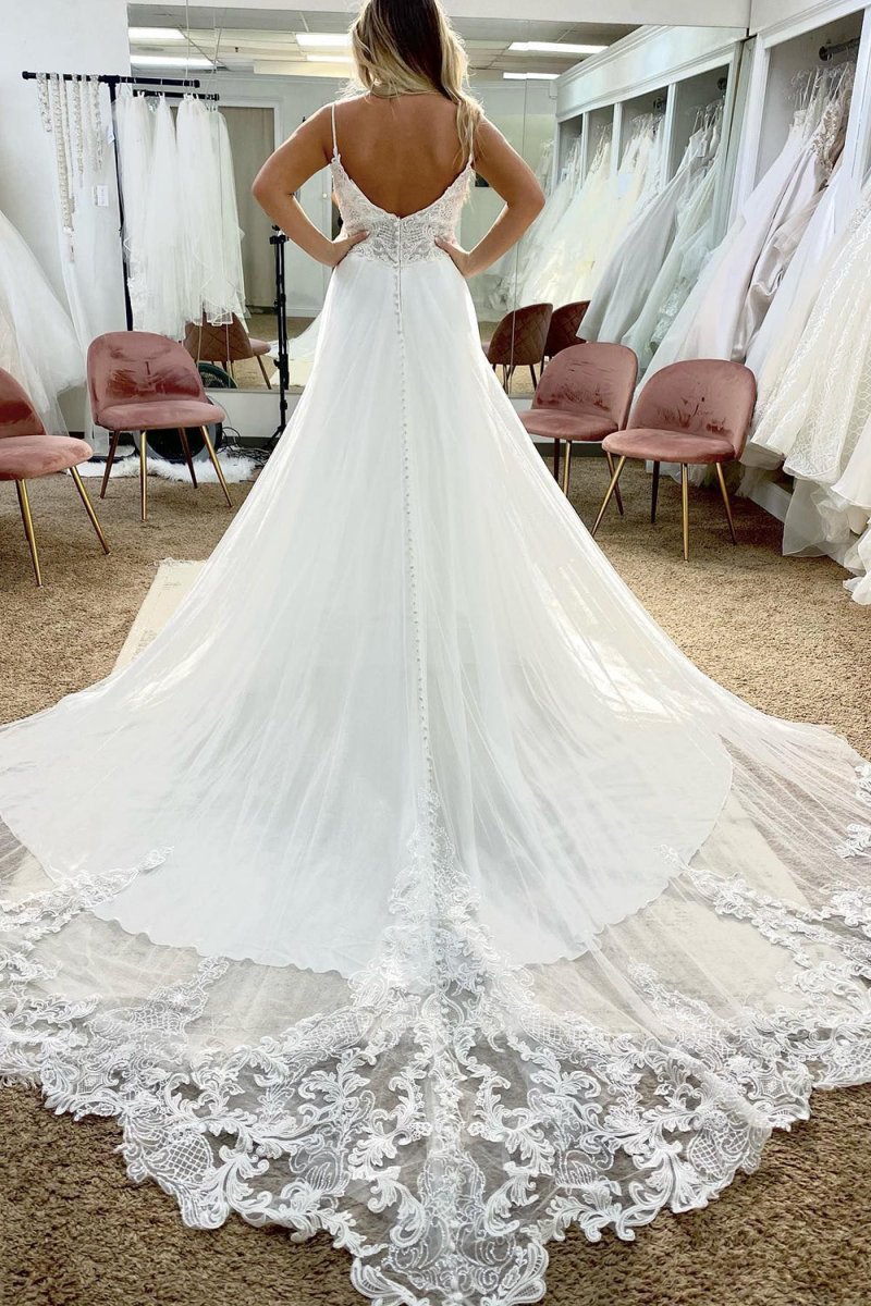 Tulle Spaghetti Straps White Long Boho Wedding Dress with Lace Appliques