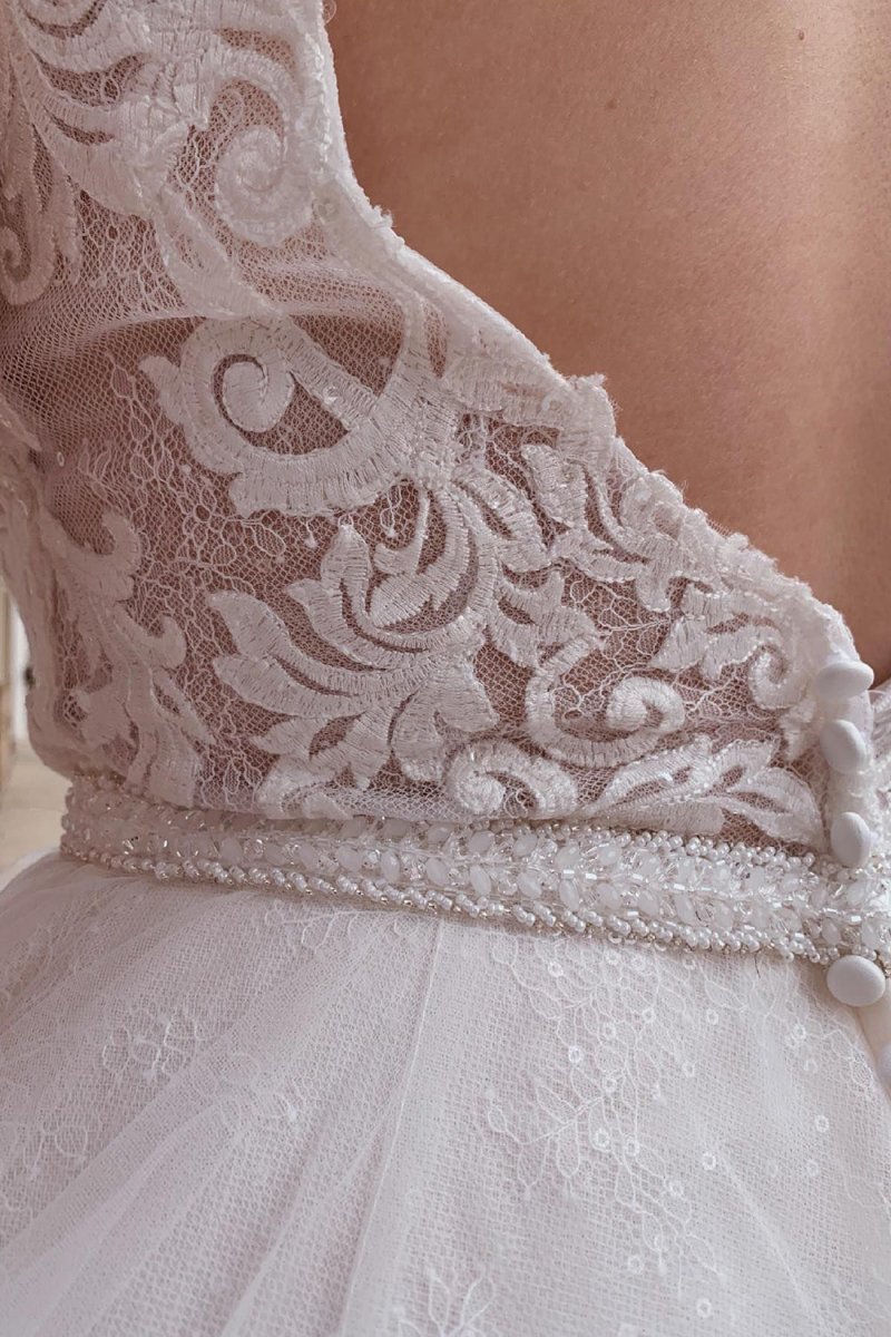 A-Line Tulle White Long Wedding Dress with Beading