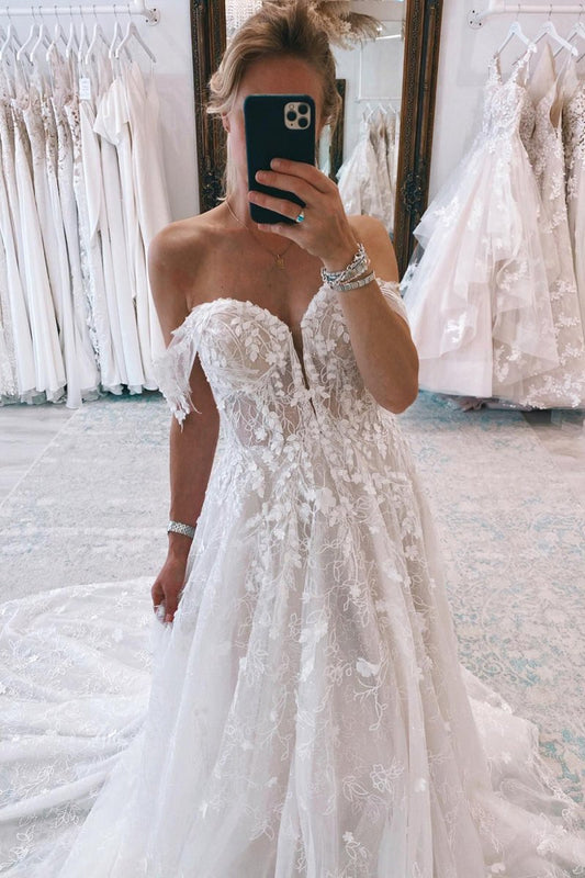 Off the Shoulder Long Lace Mermaid Wedding Dress with Appliques