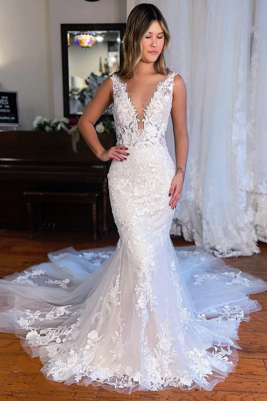 V-Neck Mermaid Long Lace Wedding Dress