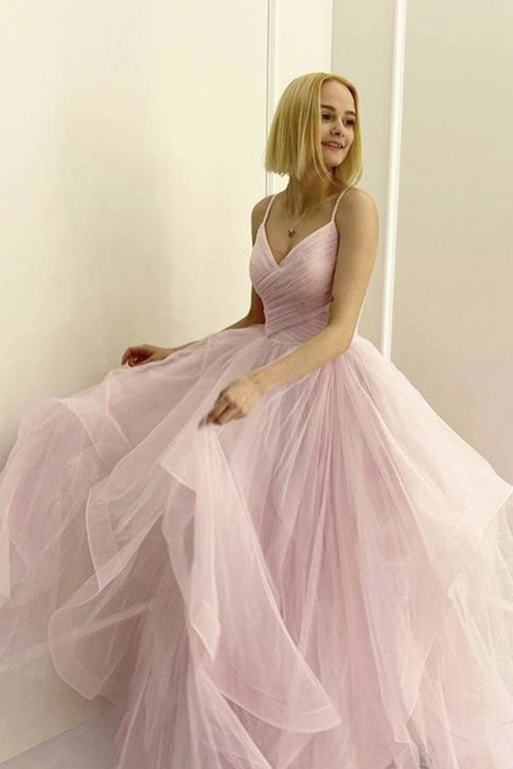 Long A-line V Neck Fluffy Tulle Prom Dresses Pink Formal Evening Gowns